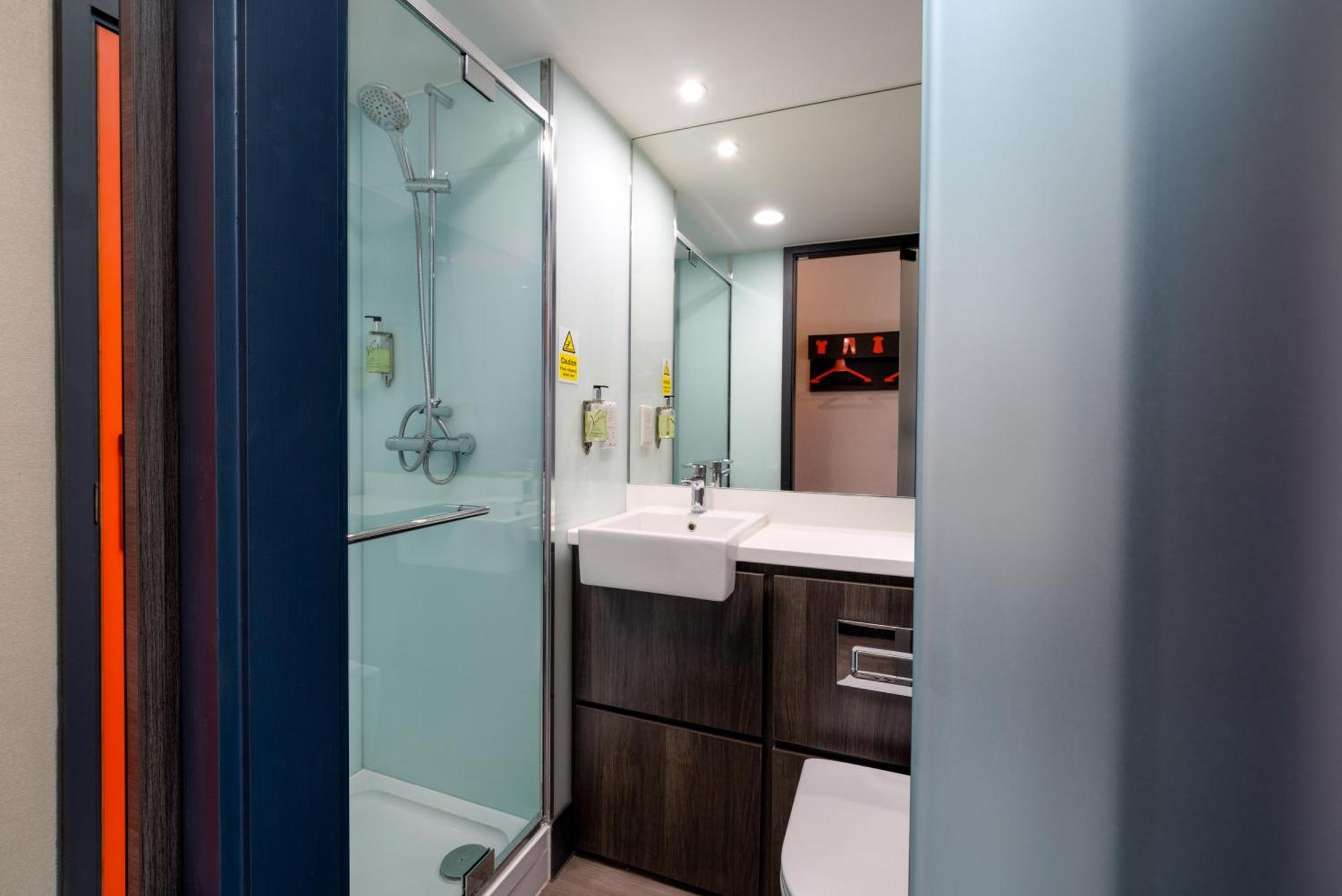 Easyhotel Milton Keynes Luaran gambar