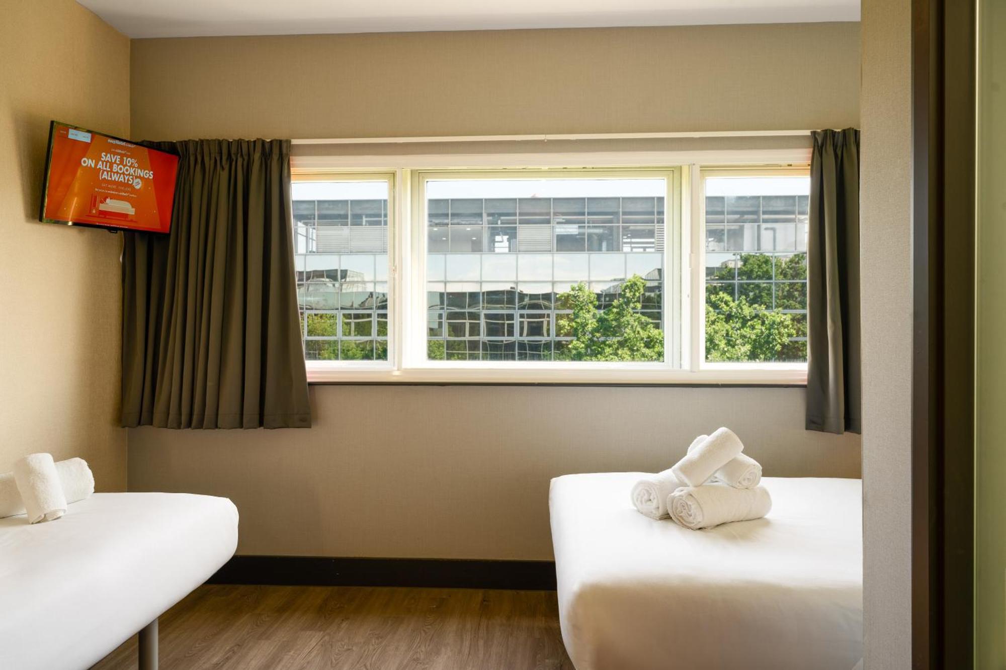 Easyhotel Milton Keynes Luaran gambar